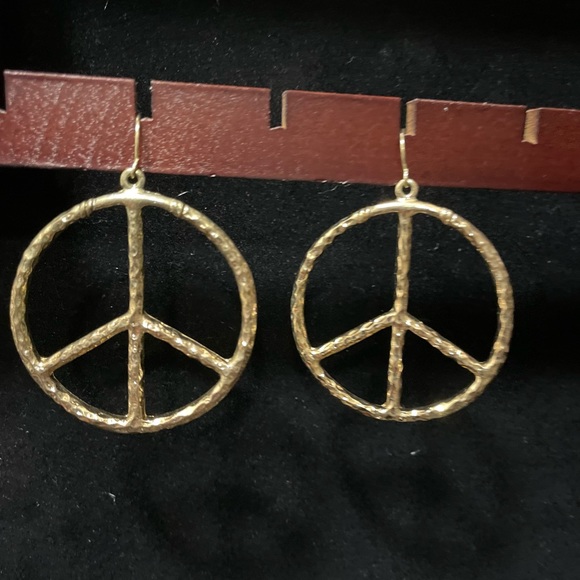 Jewelry - Costume Jewelry Peace Earrings